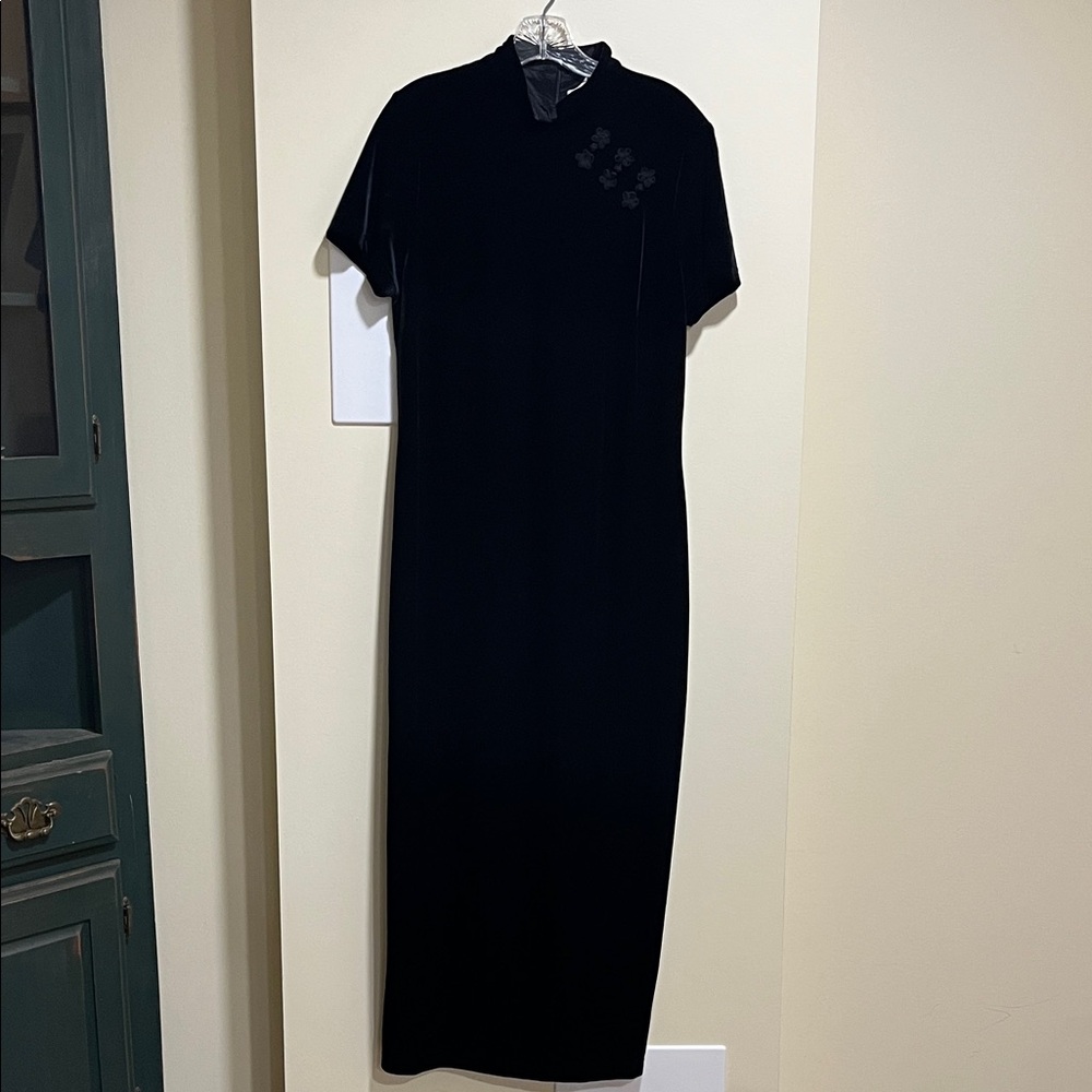 Amanda Smith Dresses size 12 velvet dress